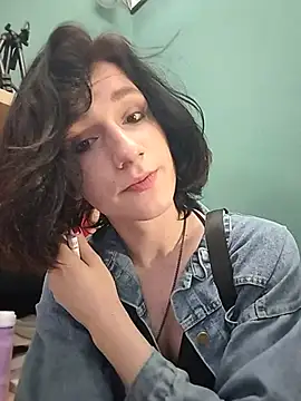 MickeQuinee online show from 07/14/26, 09:03