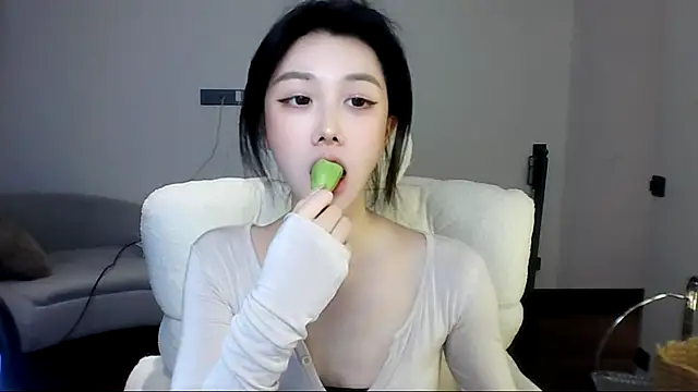 SylvieMaya online show from 06/28/26, 05:30