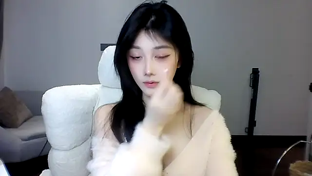 SylvieMaya online show from 07/23/26, 04:16
