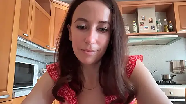 Snapshot of Flamingo_Queen chatting on 06/22/26, 06:10 Flamingo Queen online show from 06/22/26, 06:10