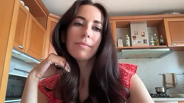 Snapshot of Flamingo_Queen chatting on 07/06/26, 05:59 Flamingo Queen online show from 07/06/26, 05:59