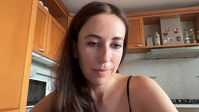 Snapshot of Flamingo_Queen chatting on 07/20/26, 03:03 Flamingo Queen online show from 07/20/26, 03:03
