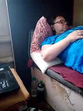 oksana72 online show from 10/02/25, 09:38