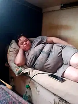 oksana72 online show from 04/09/26, 09:47