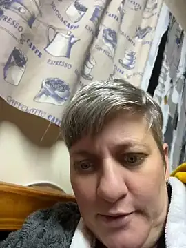 blueiceeyes online show from 06/18/26, 03:49