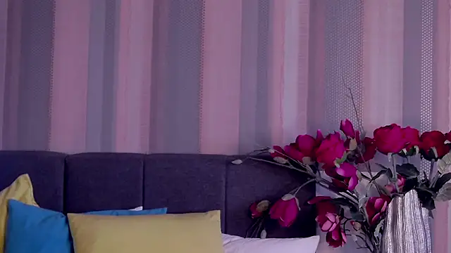 LuxaCole online show from 07/14/26, 10:21