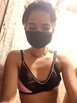 Snapshot of Kashish_love-143 chatting on 06/08/26, 01:55 Kashish love-143 online show from 06/08/26, 01:55