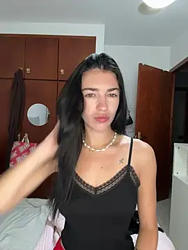adrianaasoler online show from 06/10/26, 08:24