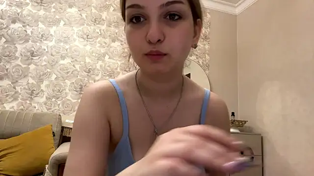 CloudyFoxy online show from 06/19/26, 09:40