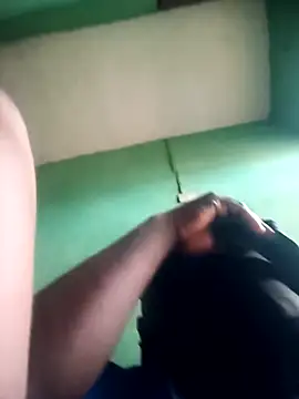 holyboymmmm online show from 06/08/26, 04:51