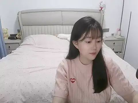 Emgirl-00 online show from 06/16/26, 02:19