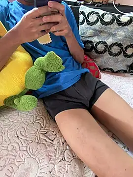 samyuthtwink online show from 08/10/26, 07:01