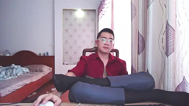 iamtobias online show from 07/21/26, 05:54