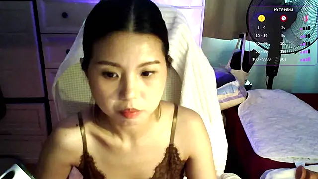 Snapshot of urgrl_portia chatting on 07/22/26, 10:18 urgrl portia online show from 07/22/26, 10:18