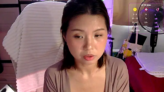Snapshot of urgrl_portia chatting on 07/29/26, 09:18 urgrl portia online show from 07/29/26, 09:18