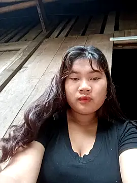 Emelyzz online show from 06/18/26, 02:12