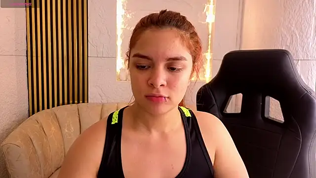 Snapshot of sofia_red_cn chatting on 07/08/26, 01:32 sofia red cn online show from 07/08/26, 01:32