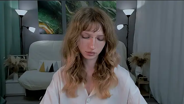 molly san  online show from 06/17/26, 04:19