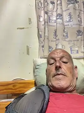 Snapshot of GeldenKuy chatting on 07/02/26, 02:56 GeldenKuy online show from 07/02/26, 02:56
