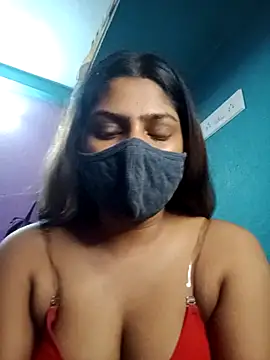 Model-031 online show from 06/10/26, 07:02