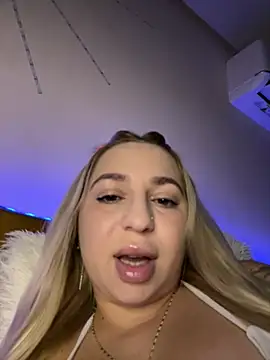 xLexi online show from 06/30/26, 03:02