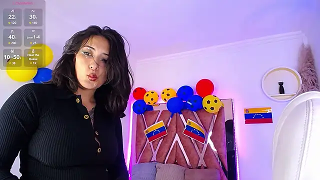 Snapshot of Camiila__1 chatting on 06/29/26, 11:54 Camiila 1 online show from 06/29/26, 11:54