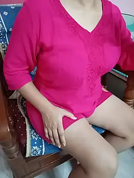 Snapshot of divya-222 chatting on 06/18/26, 03:16 divya-222 online show from 06/18/26, 03:16