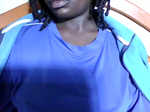 Snapshot of lucyswee chatting on 07/16/26, 06:19 lucyswee online show from 07/16/26, 06:19