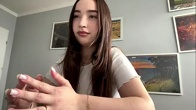 snugflump online show from 06/11/26, 09:29