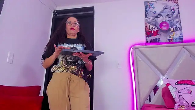kataleya saenz1 online show from 07/09/26, 12:31