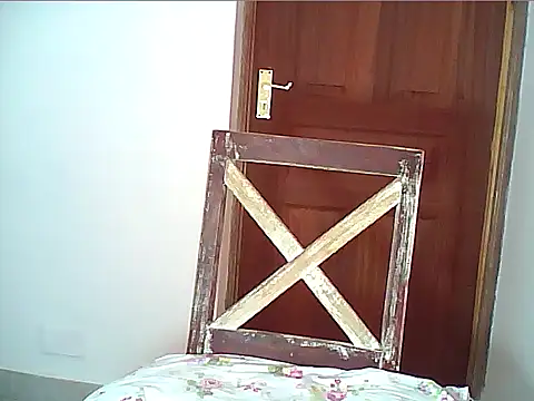 Snapshot of Clavine2 chatting on 06/17/26, 01:34 Clavine2 online show from 06/17/26, 01:34