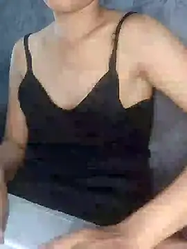 Rayya 4yy online show from 07/05/26, 03:23