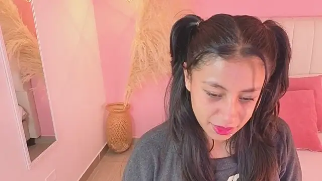 valeria  torres online show from 06/19/26, 11:14