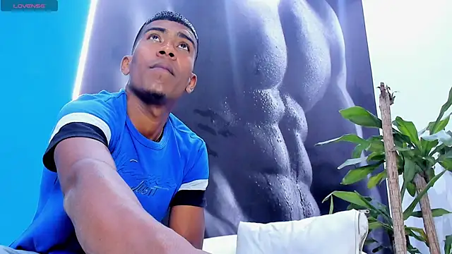 Axel hunter15 online show from 06/18/26, 09:52