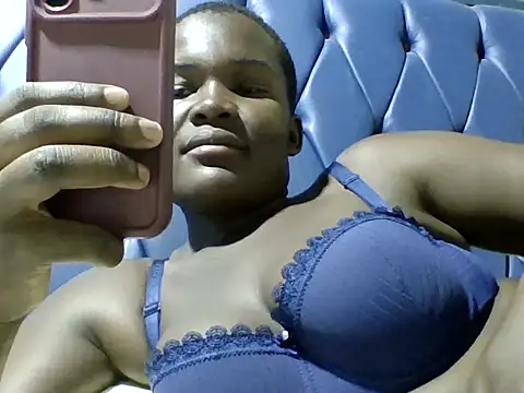 Snapshot of Sassylilmama chatting on 06/19/26, 04:44 Sassylilmama online show from 06/19/26, 04:44