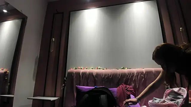 leah shainee online show from 07/15/26, 03:01