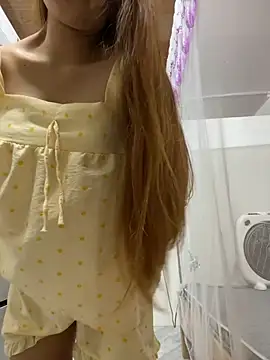 Snapshot of Sexy_cum01 chatting on 07/03/26, 02:45 Sexy cum01 online show from 07/03/26, 02:45