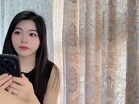 inlkitten online show from 06/12/26, 07:51