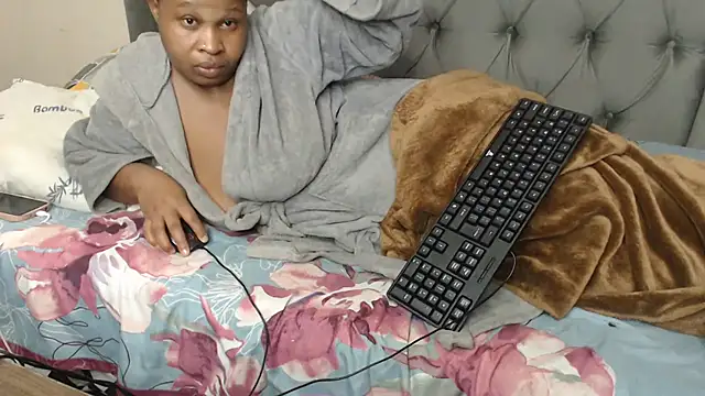 Loyal Alisha online show from 07/25/26, 05:21