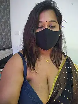 Snapshot of beauty_lisa- chatting on 07/11/26, 08:44 beauty lisa- online show from 07/11/26, 08:44
