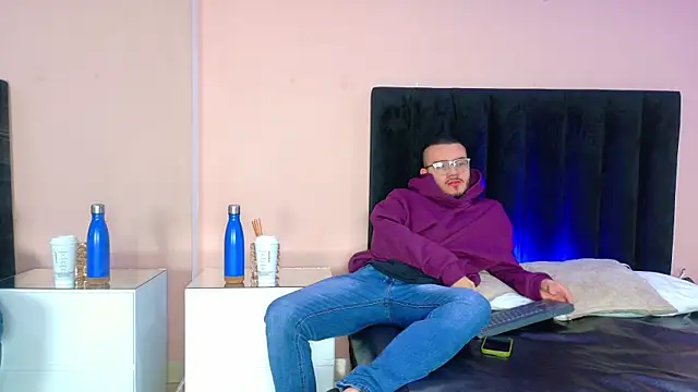 Matia Zelvya online show from 07/04/26, 11:38
