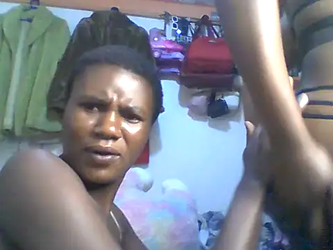 Snapshot of Ladysweetness23 chatting on 06/13/26, 05:33 Ladysweetness23 online show from 06/13/26, 05:33