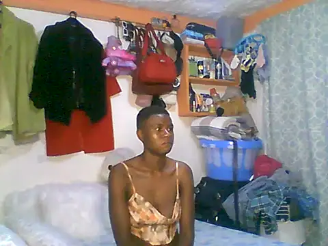 Snapshot of Ladysweetness23 chatting on 06/25/26, 01:16 Ladysweetness23 online show from 06/25/26, 01:16