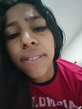 Snapshot of candylatina21 chatting on 06/22/26, 03:25 candylatina21 online show from 06/22/26, 03:25