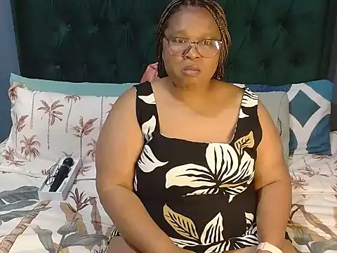 MISS BLACKBERY online show from 06/12/26, 08:52