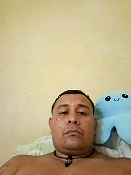 parejacalientenik online show from 06/22/26, 10:51