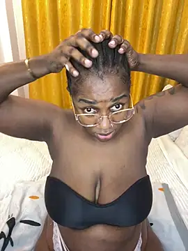 Snapshot of Honeylust26 chatting on 07/19/26, 04:05 Honeylust26 online show from 07/19/26, 04:05