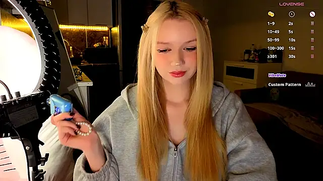 viyy online show from 07/11/26, 04:10