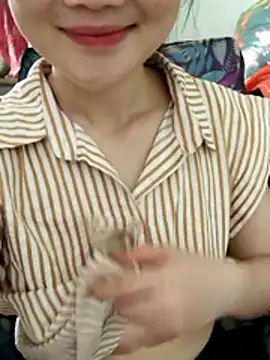 Snapshot of Cerry-cc chatting on 06/16/26, 02:25 Cerry-cc online show from 06/16/26, 02:25