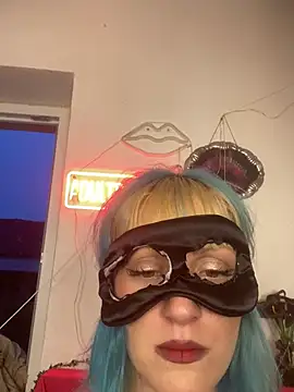 Honeymilky1 online show from 06/19/26, 07:39
